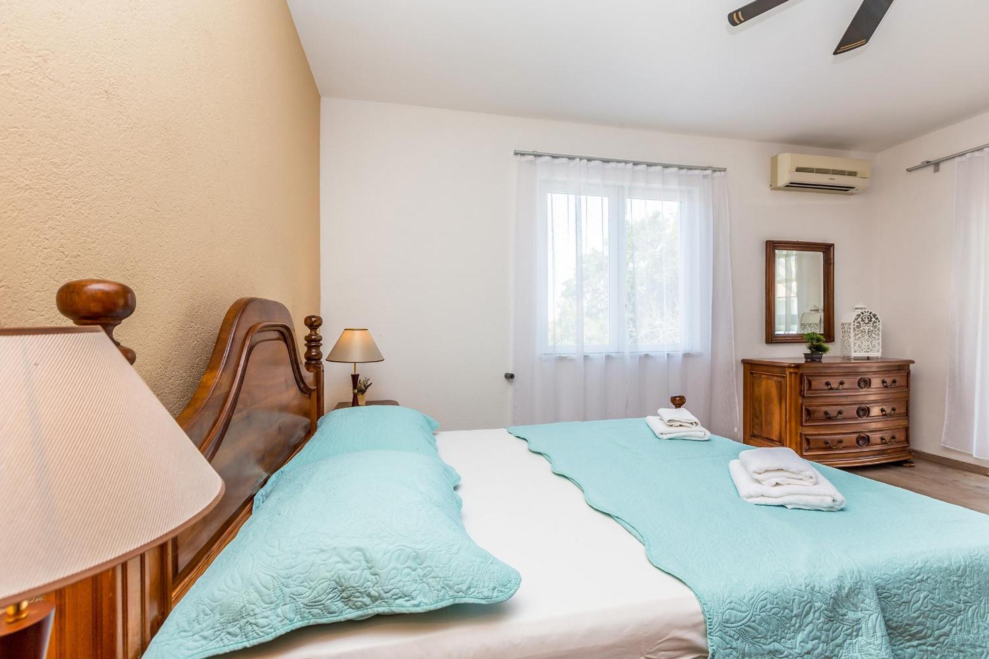 Guest House Antonella Malinska Pokoj fotografie