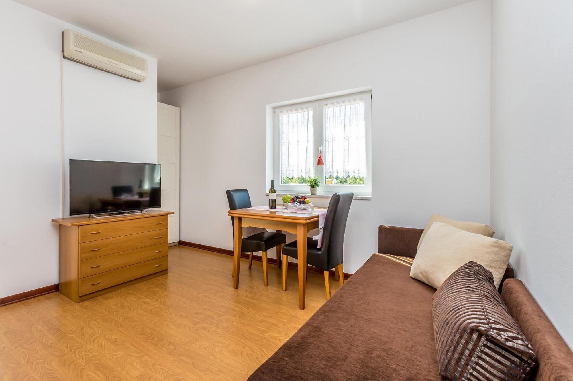 Guest House Antonella Malinska Pokoj fotografie